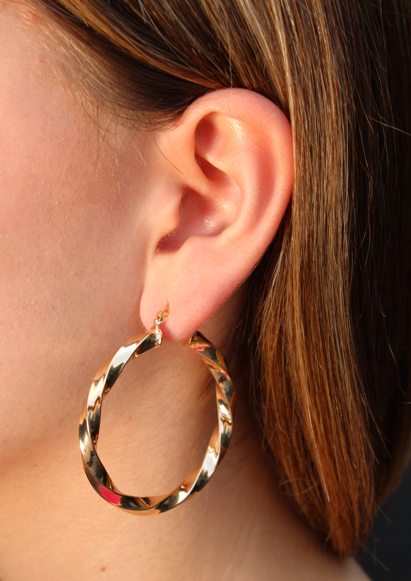 Thin Twist Hoops