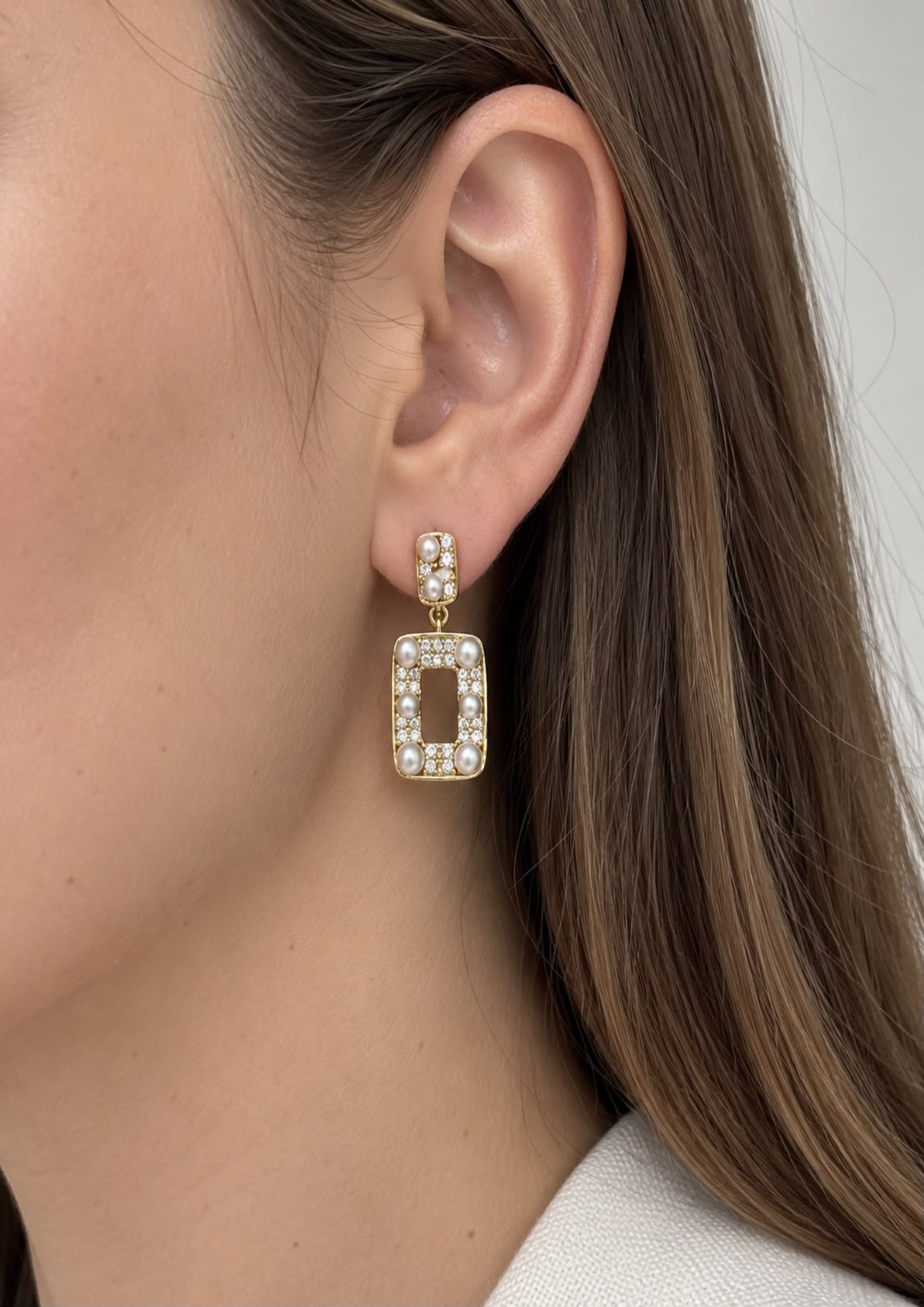 Arete Con Dije Rectangular Czs y Perlas