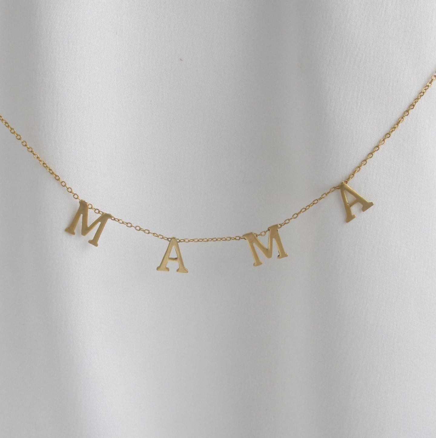 Collar MAMA